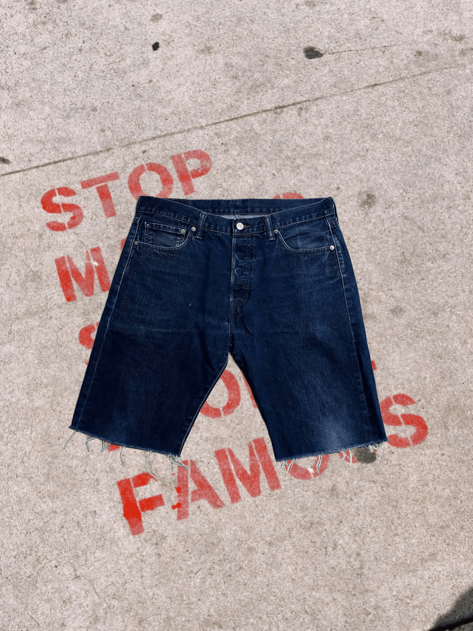 Levi's Levi's Jeans Shorts Denim Size US 34 / EU 50 - 1 Thumbnail