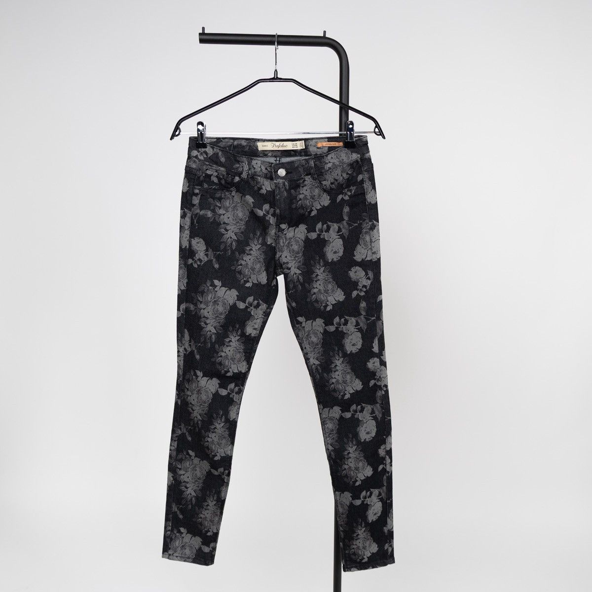 Zara Zara Floral Jeggings Black Gray Skinny Stretch Jeans Pants Size 28" / US 6 / IT 42 - 1 Thumbnail