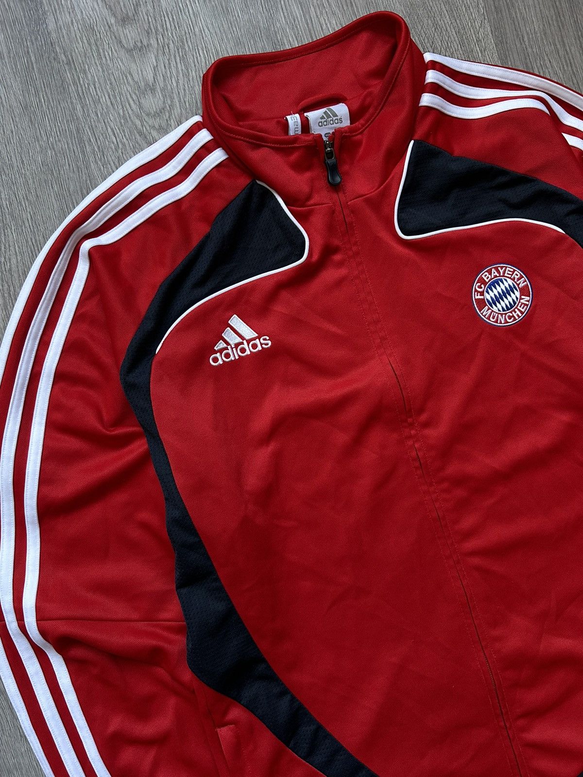 Adidas × Vintage Zip Hoodie Adidas x FC Bayern 🔘 Soccer Hoodie 🔘 Streetwear 🔘 Size US XL / EU 56 / 4 - 2 Thumbnail