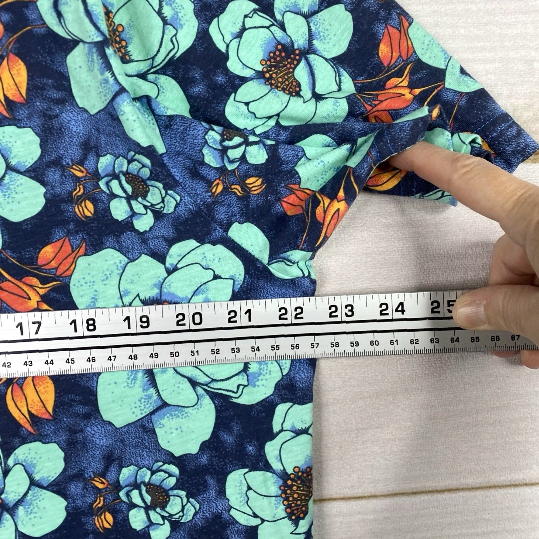 Hurley Hurley Shirt Mens L Blue Floral Short Slv Crew Neck Logo Beach Hawaiian T-Shirt Size US L / EU 52-54 / 3 - 6 Thumbnail
