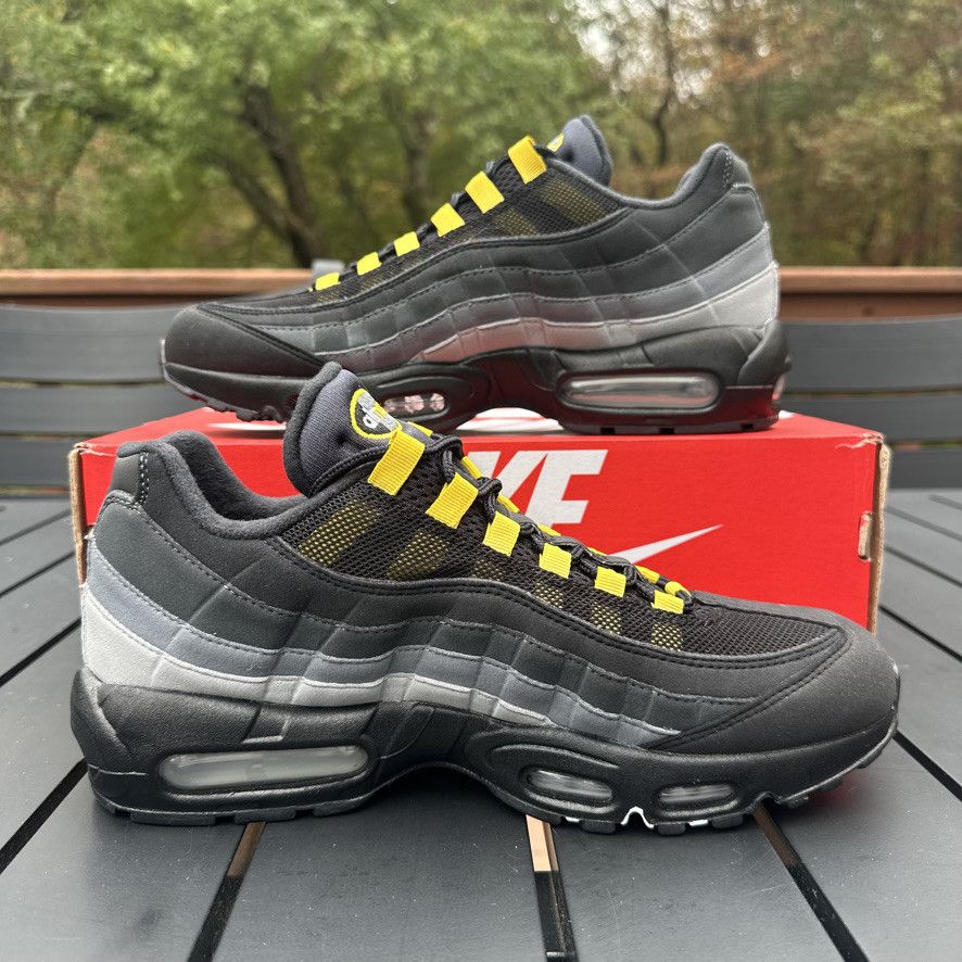 Nike Nike Air Max 95 Custom Tour Yellow - Yellow/Black Size 10 Size US 10 / EU 43 - 3 Thumbnail