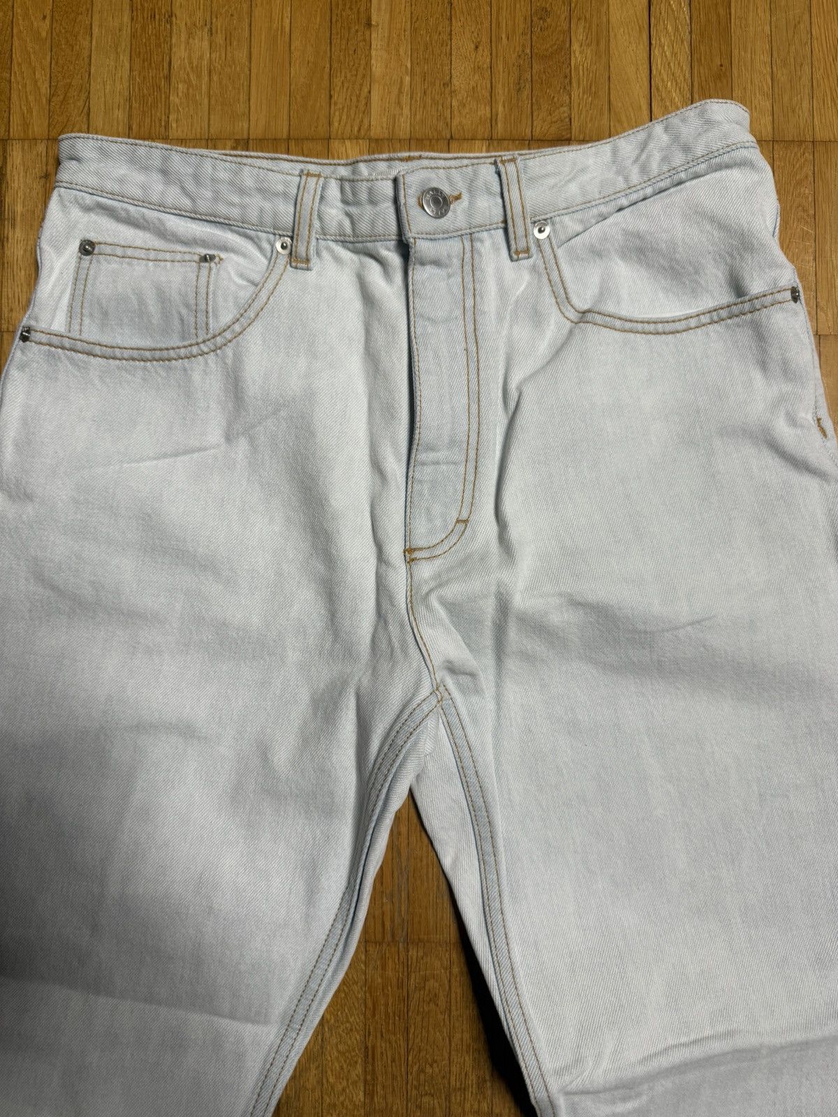Bally Luxury Bally Light Grey Jeans Size 32 / IT48 Straight Fit Size US 32 / EU 48 - 2 Thumbnail