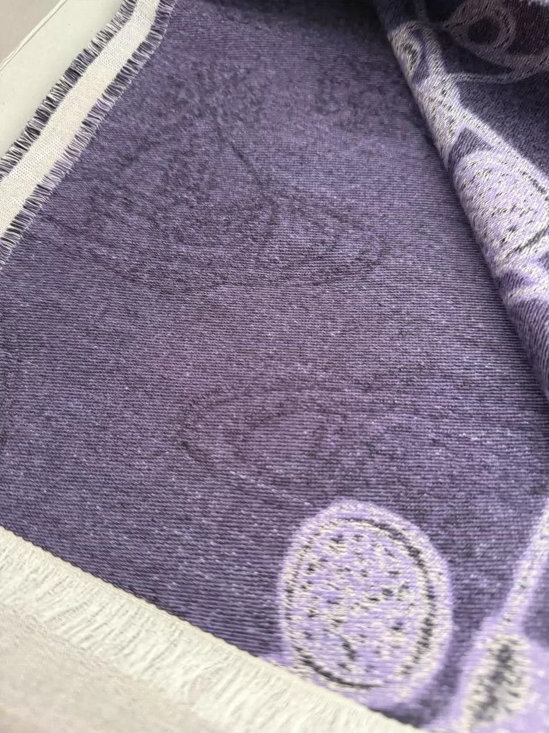 Vivienne Westwood Vivienne Westwood Double-sided pin Saturn purple long scar Size ONE SIZE - 4 Thumbnail