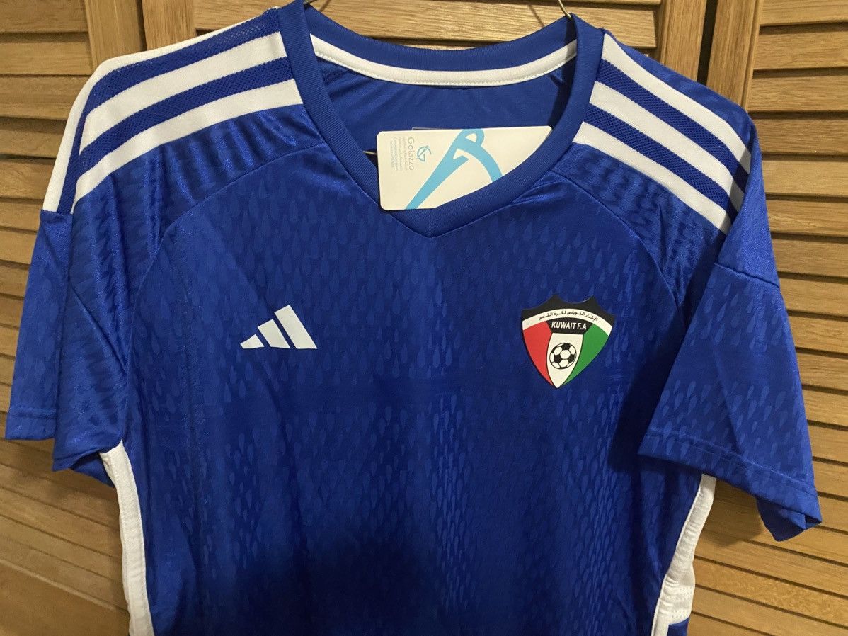 Adidas Kuwait soccer jersey Size US L / EU 52-54 / 3 - 2 Thumbnail