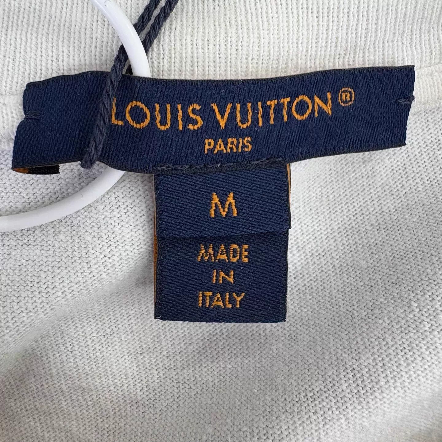 Louis Vuitton LV Women's Dragon Year Solid White SS Logo Patch Crew Tee Size M / US 6-8 / IT 42-44 - 3 Thumbnail