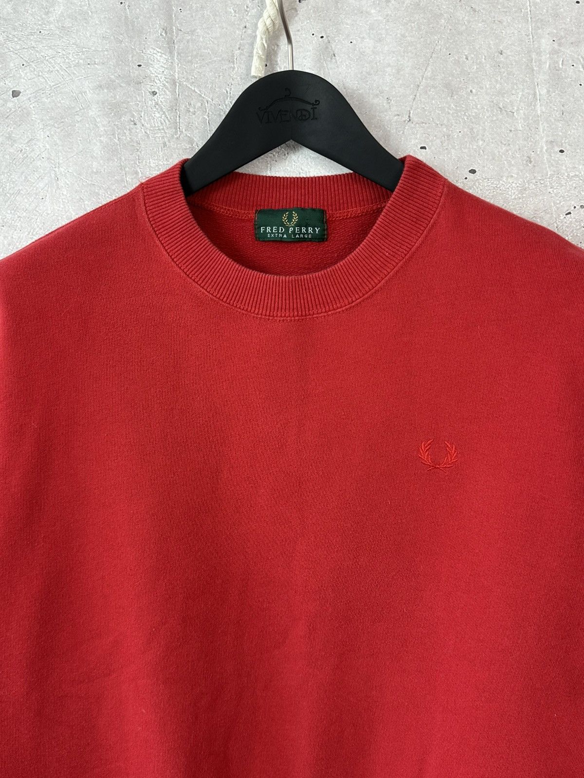Fred Perry Fred Perry Vintage Red Logo Crew Neck Cotton Sweatshirt Size US XL / EU 56 / 4 - 2 Thumbnail