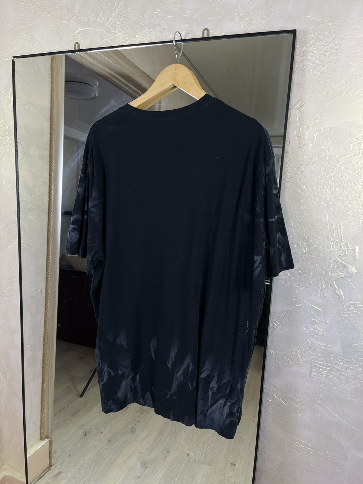 Allsaints AllSaints Reznor Tie-Dye Relaxed Fit Ramskull Crew T-Shirt Size US XL / EU 56 / 4 - 7 Thumbnail