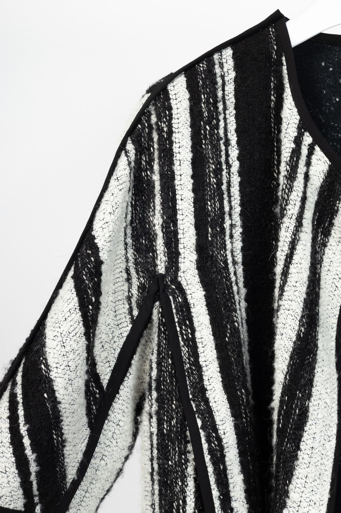 Akris Akris Punto White & Black Striped Cotton Boucle-Tweed Jacket Size L / US 10 / IT 46 - 5 Thumbnail