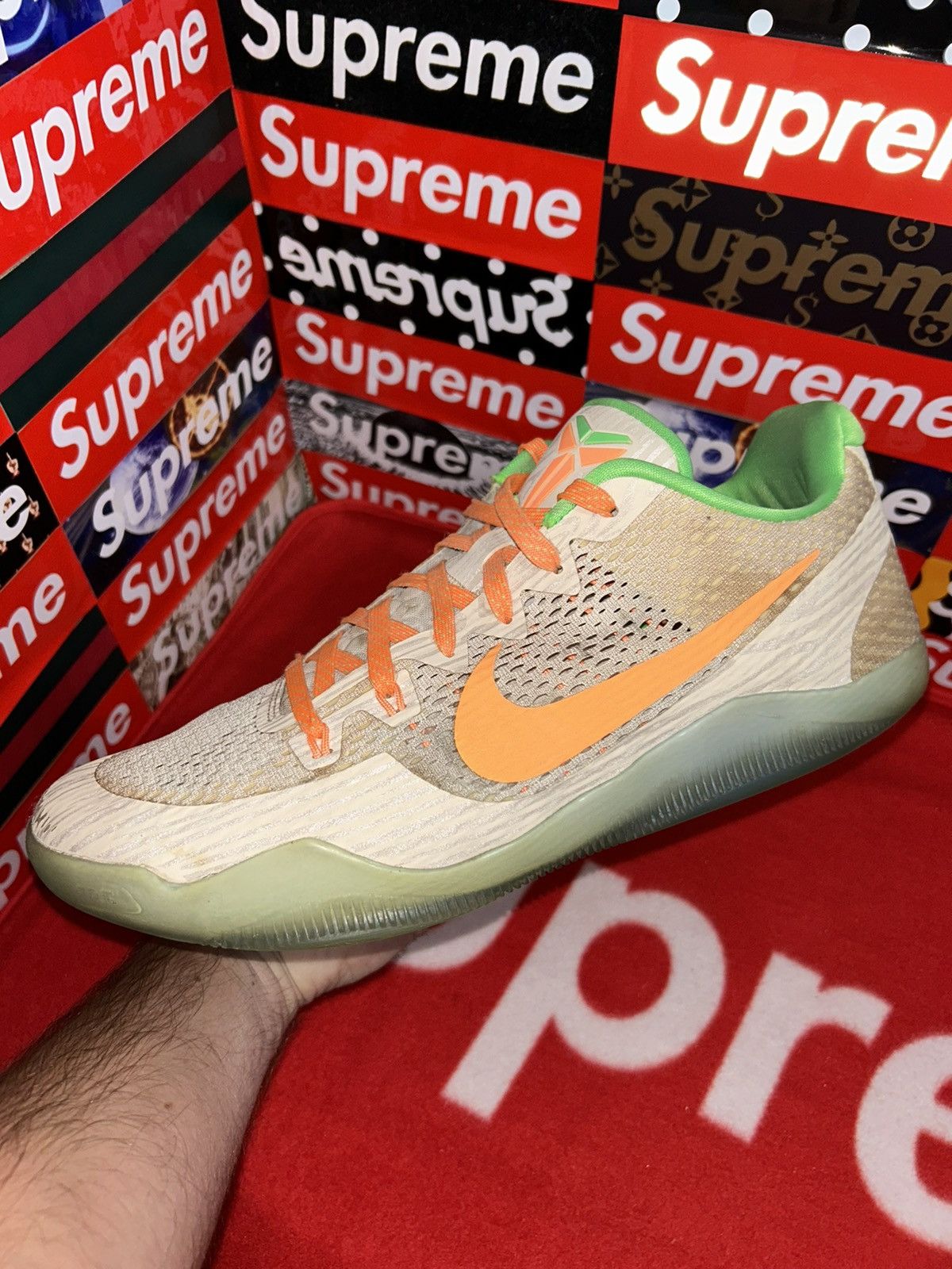 Nike Nike Kobe 11 Peach Jam PE 856852-282 size 14 Size US 14 / EU 47 - 6 Thumbnail