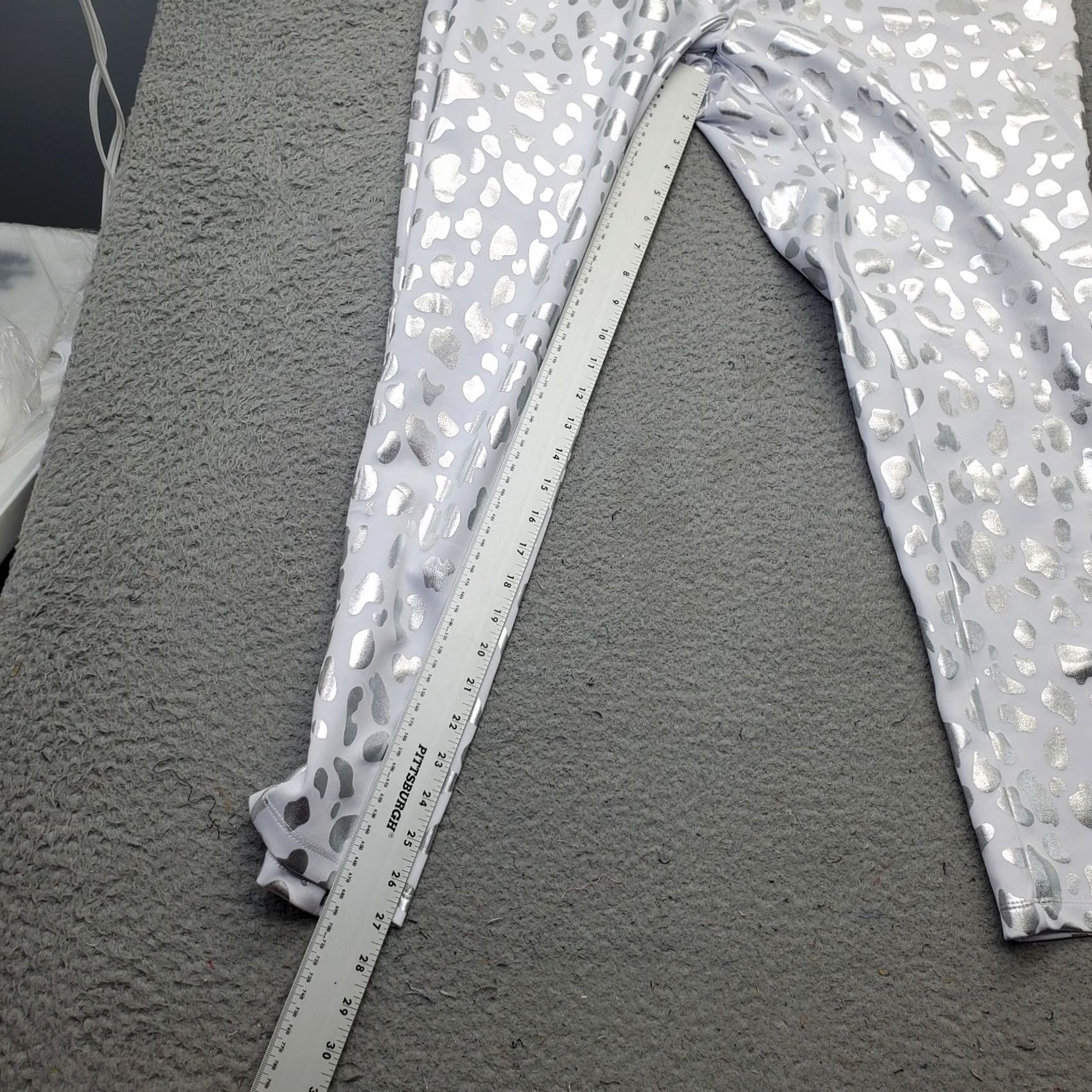 Vintage Ashley Stewart Pants Womens 18/20 Multi Metallic Printed Ponte Stretch Pull On Size 40" / US 18 - 3 Thumbnail