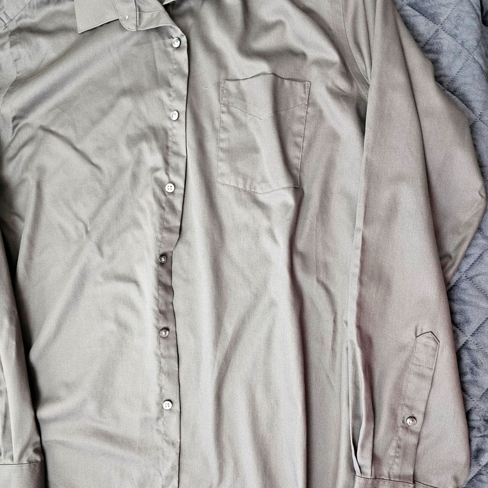 Van Heusen Van Heusen Dress Shirt Gray 17.5 36/37 Long Sleeve Button Collar 47 Chest Mens Regular Size 48R - 3 Thumbnail
