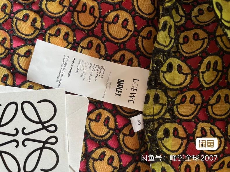 LOEWE Smiley co-branded shirt