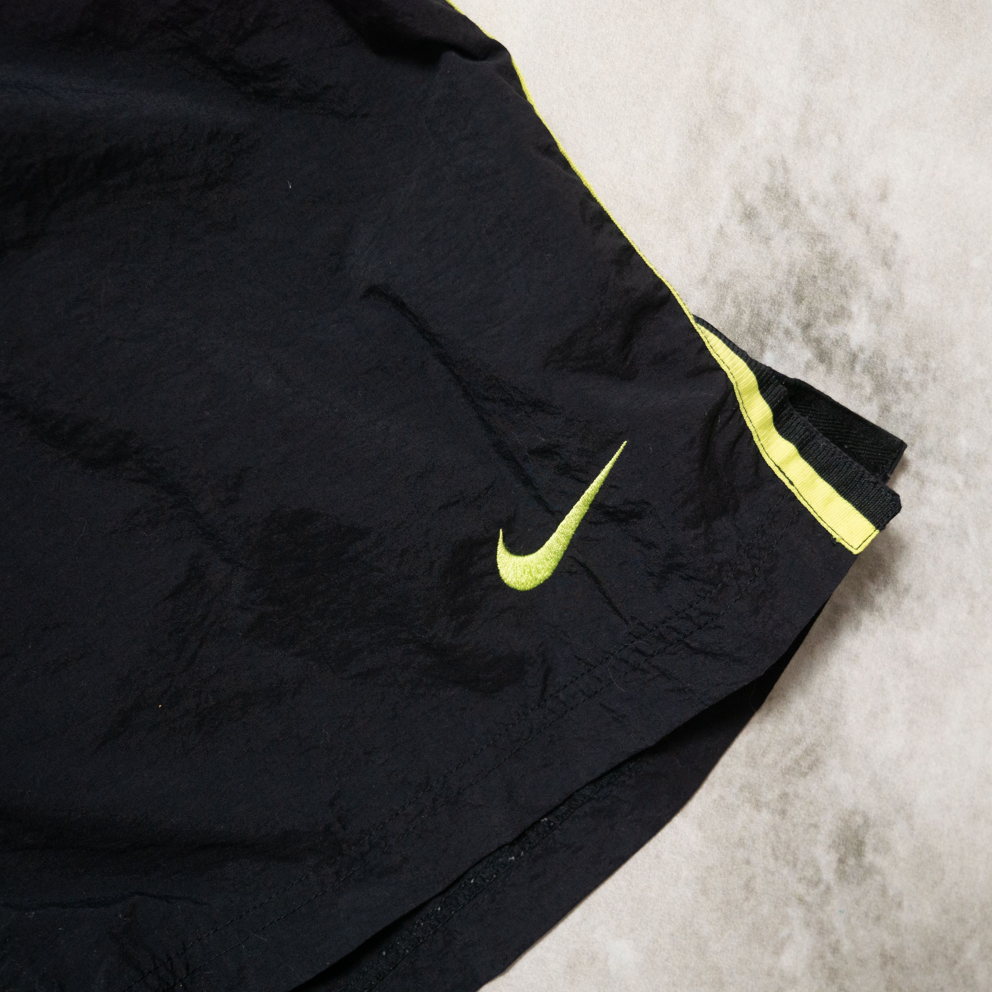 Nike Vintage 90s Nike Borussia Dortmund Soccer Shorts Kit L Size US 36 / EU 52 - 4 Thumbnail