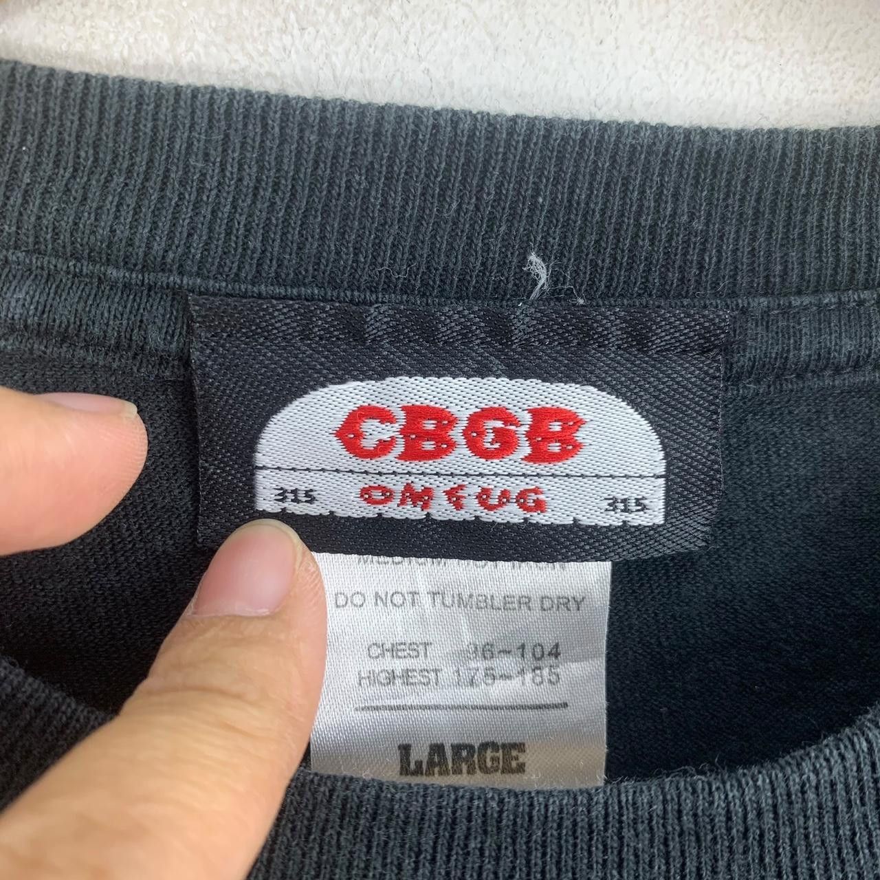 Vintage Vintage CBGB MANHATTAN NEW YORK Rock Tee Shirt Top Size US L / EU 52-54 / 3 - 3 Thumbnail