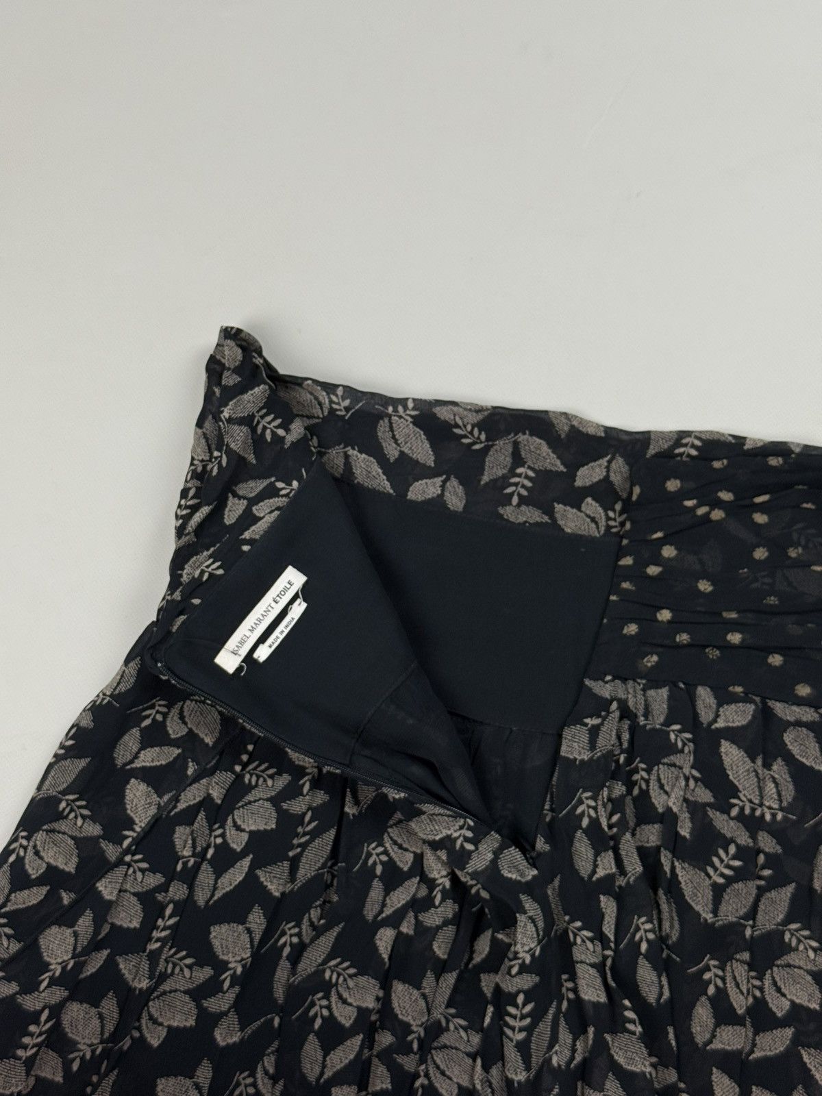 Isabel Marant Etoile Isabel Marant Etoile Floral Pattern Viscose Mini Skirt Size 26" / US 2 / IT 38 - 18 Thumbnail