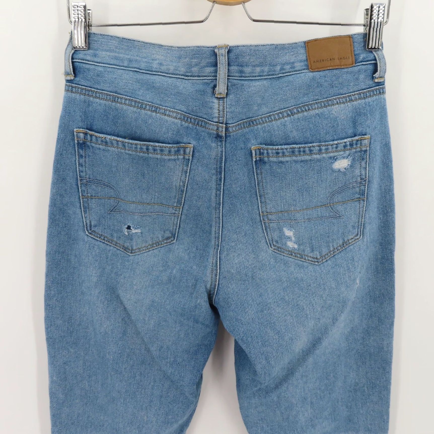 American Eagle Outfitters American Eagle Outfitters Womens Jeans 4 Mom Distressed Denim Cotton Blue Distressed 5-Pocket Regular Rise 14" 27" Inseam 6" Hem 90s Vintage No Size 27" / US 4 / IT 40 - 7 Thumbnail