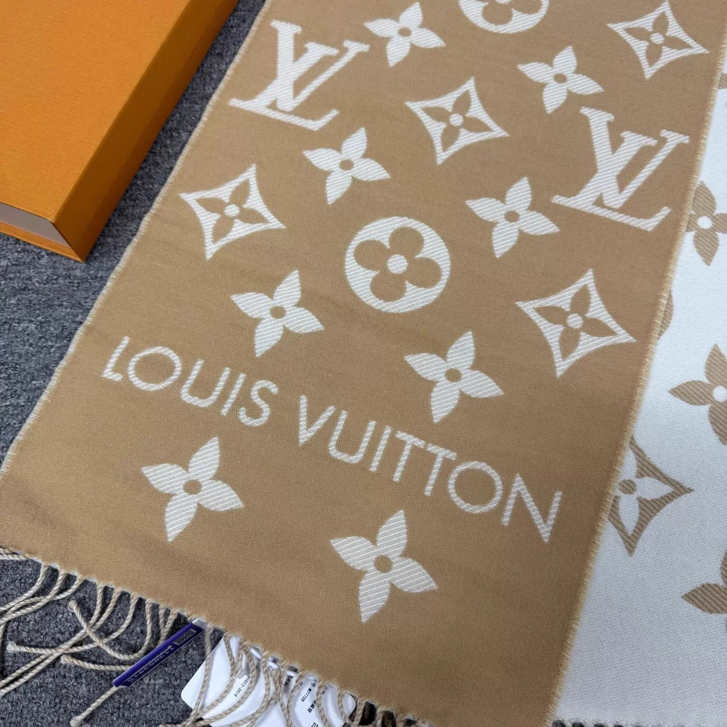Louis Vuitton Louis Vuitton Monogram Tassel Camel Wool NWT Size ONE SIZE - 3 Thumbnail