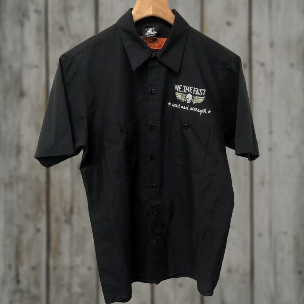 Speedo Speed and Strength Mens Short Sleeve Button Up Skull Print Shirt Black Medium Size US M / EU 48-50 / 2 - 1 Thumbnail