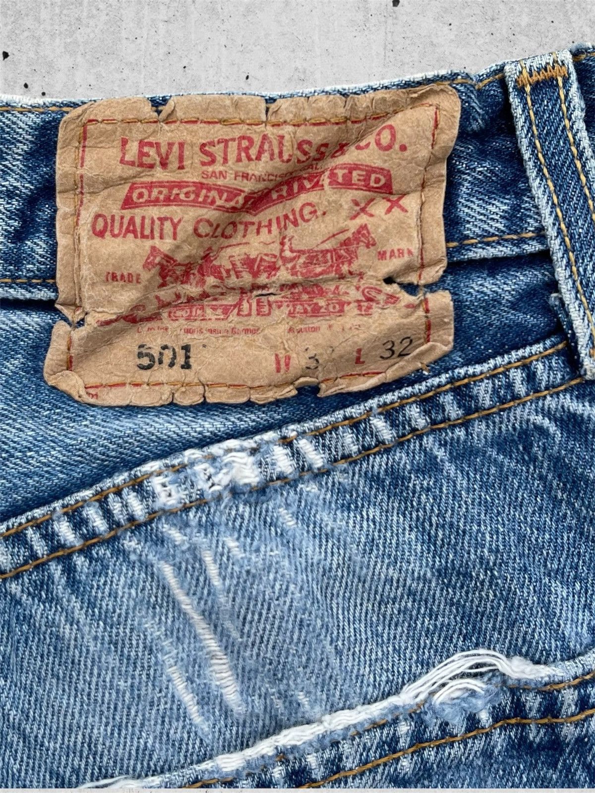 Levi's 🔥 Levi's 501 Distressed Denim Vintage W33🔥 Size US 33 - 15 Thumbnail