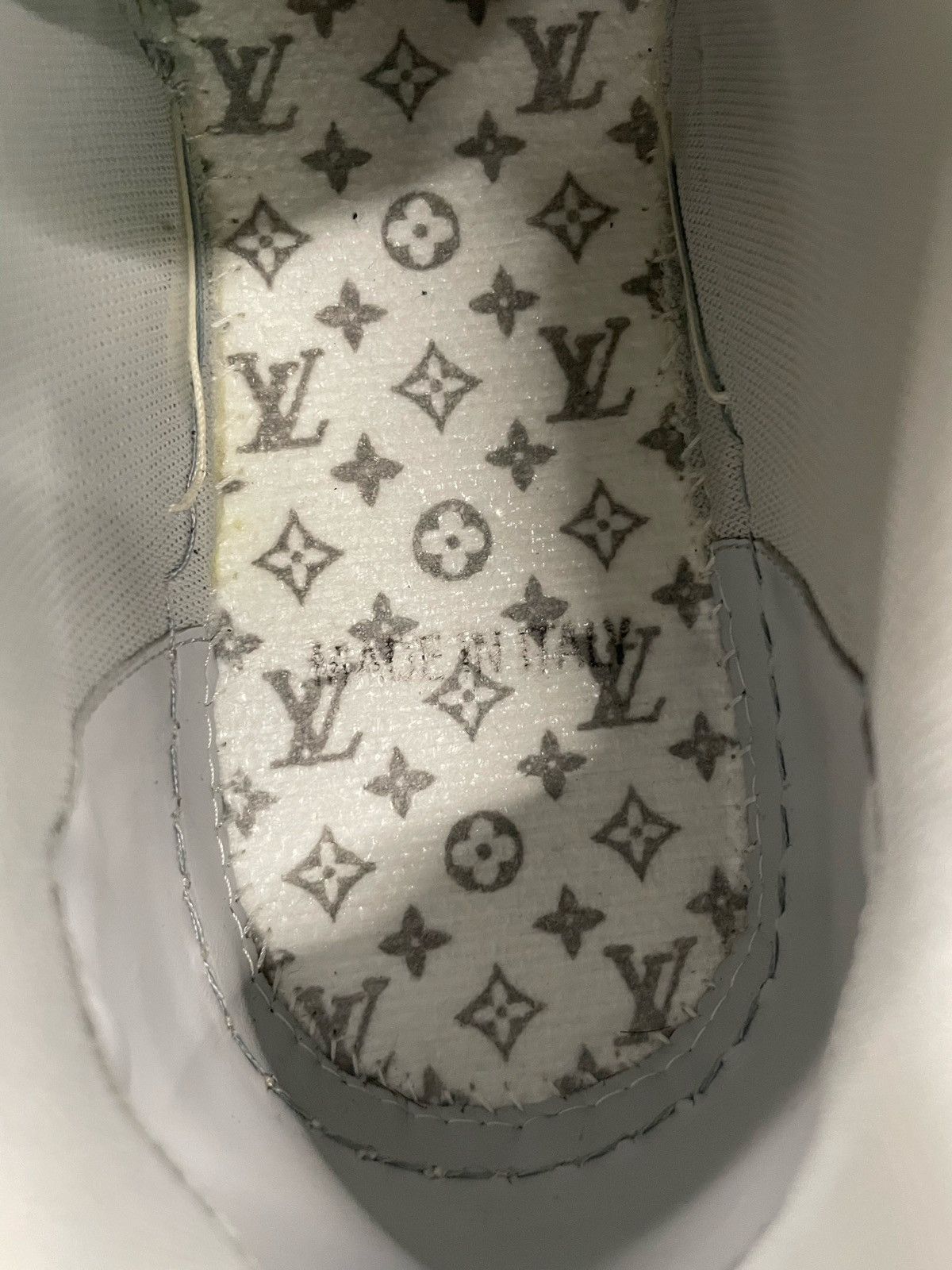 Louis Vuitton Louis Vuitton Trainer Sneakers White Size US 9 / EU 42 - 11 Thumbnail