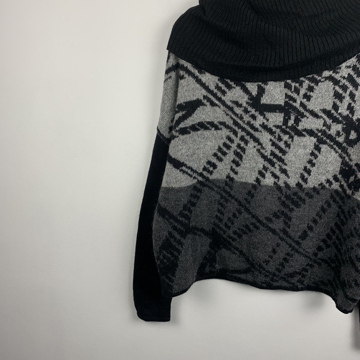 Sarah Pacini Vintage Sarah Pacini Assymetrical Wool Sweater One Size Y2K Size ONE SIZE - 4 Thumbnail