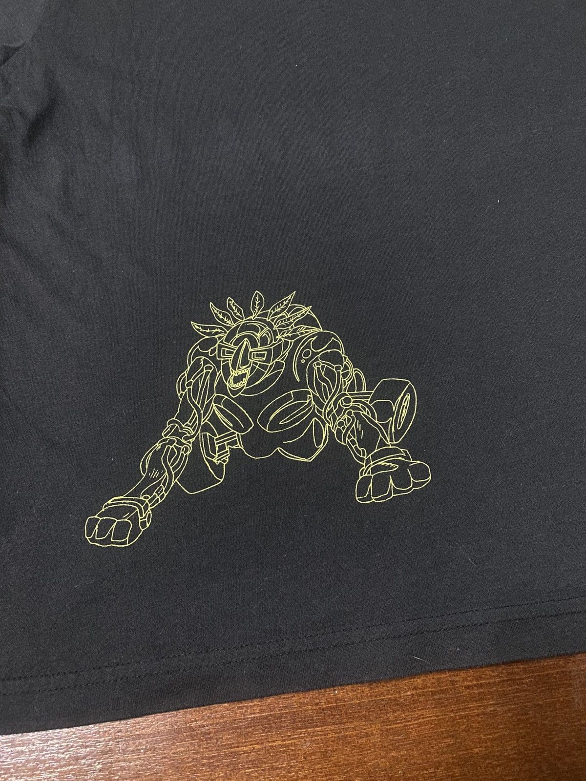 Anime JOJO'S BIZARRE ADVENTURE THE DOG IGGY ANIME TEE Size US M / EU 48-50 / 2 - 8 Thumbnail
