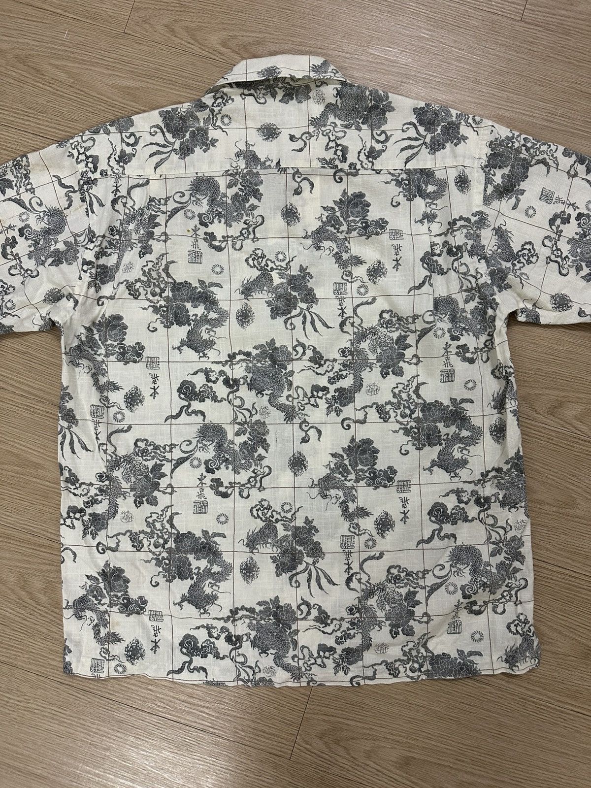 Michiko Koshino × Michiko Koshino London Rare And Beautiful Michiko London Dragon Full Print Shirt Size US M / EU 48-50 / 2 - 12 Thumbnail