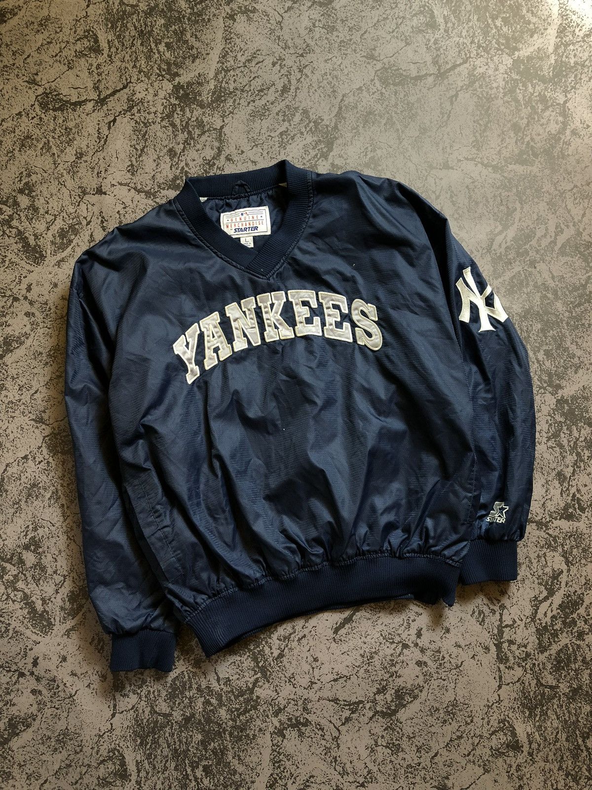 image of New York Yankees x Vintage Anorak Jacket Starter Yankees Big Logo in Dark Blue, Men's (Size Large)
