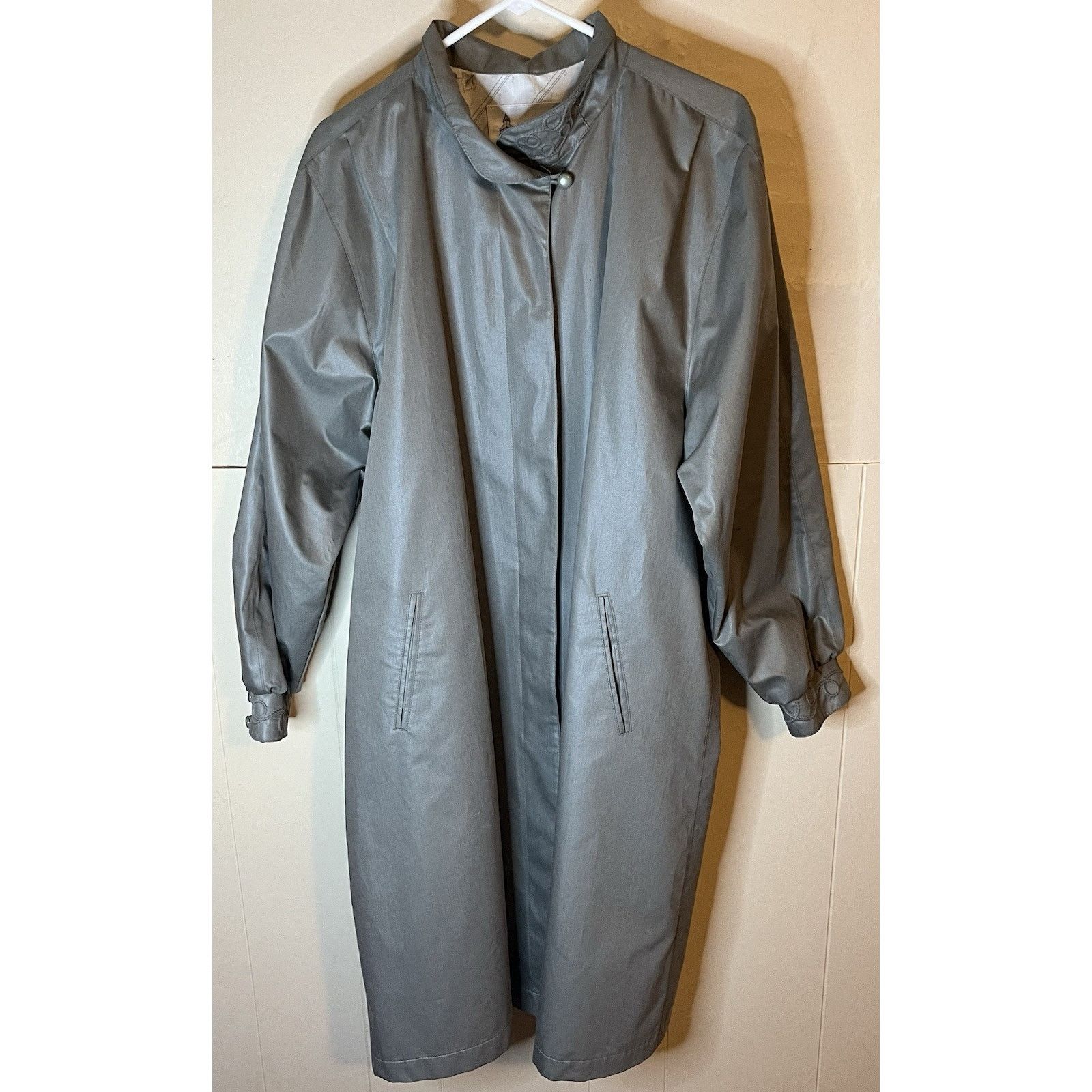 London Fog Vintage London Fog Men’s Large Peacoat Floral Lining Size US L / EU 52-54 / 3 - 1 Thumbnail