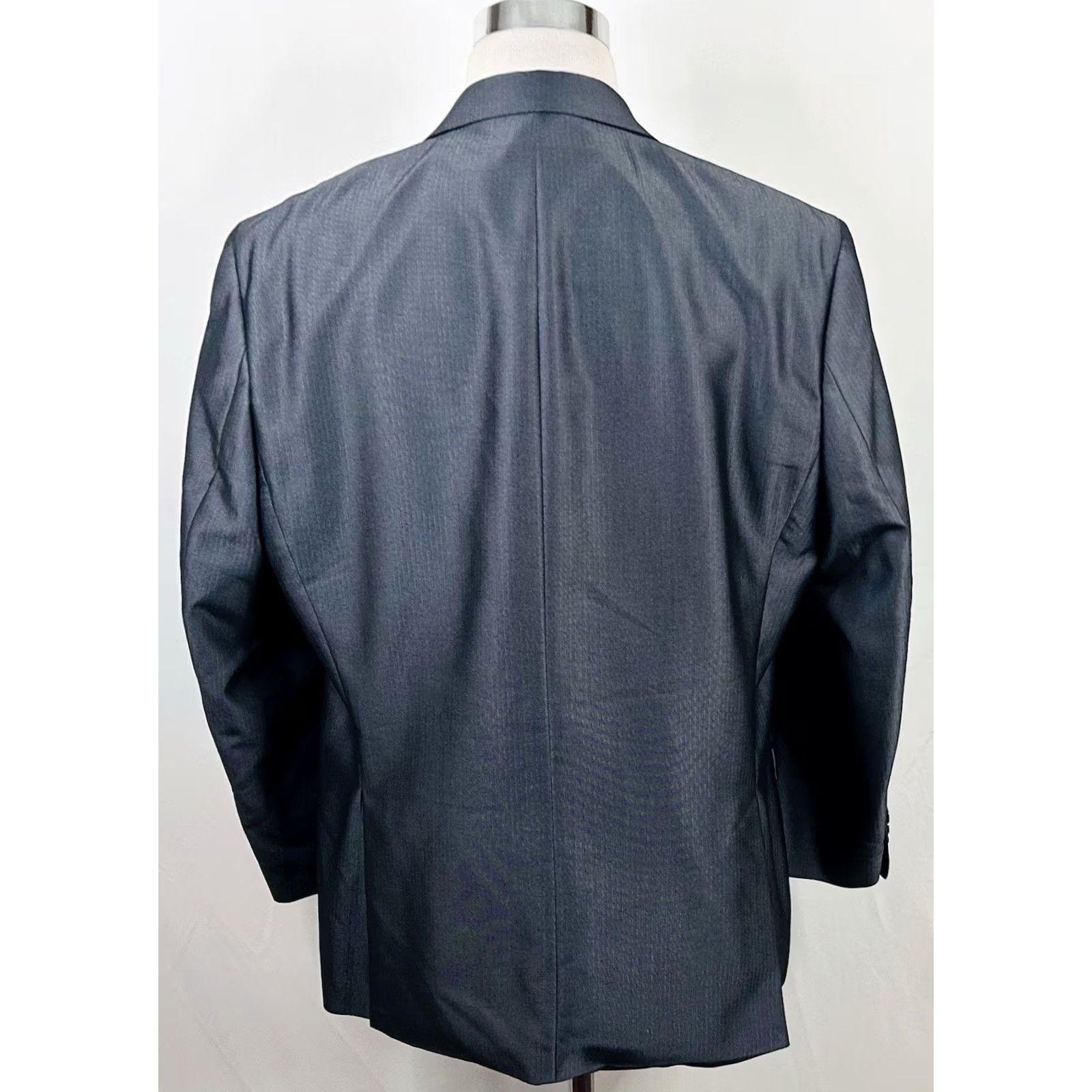 Calvin Klein Calvin Klein Sport Coat Gray Herringbone Two Button Double Vented 46R Regular Mens Coat 46 Gray Polyester Rayon Notch Lapel Two-Button Vintage No Size US XS / EU 42 / 0 - 6 Thumbnail