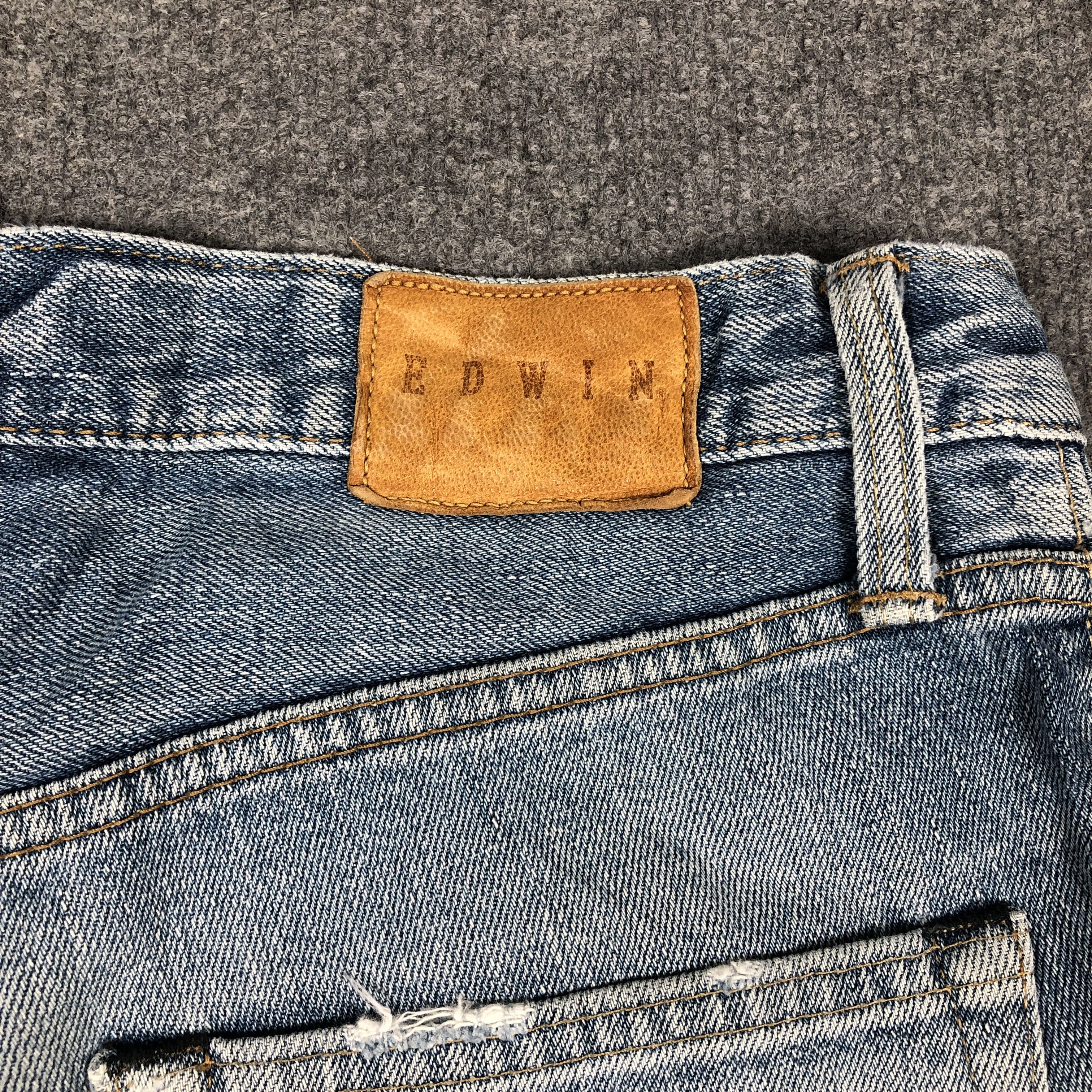 Edwin × Vintage Vintage Edwin Light Blue Wash Jeans L1182 Size US 31 - 7 Thumbnail