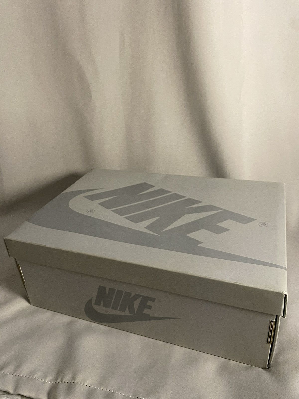 Jordan Brand × Nike Air Jordan 1 Retro High CO.JP Midnight Navy 2020 Size US 9.5 / EU 42-43 - 12 Thumbnail