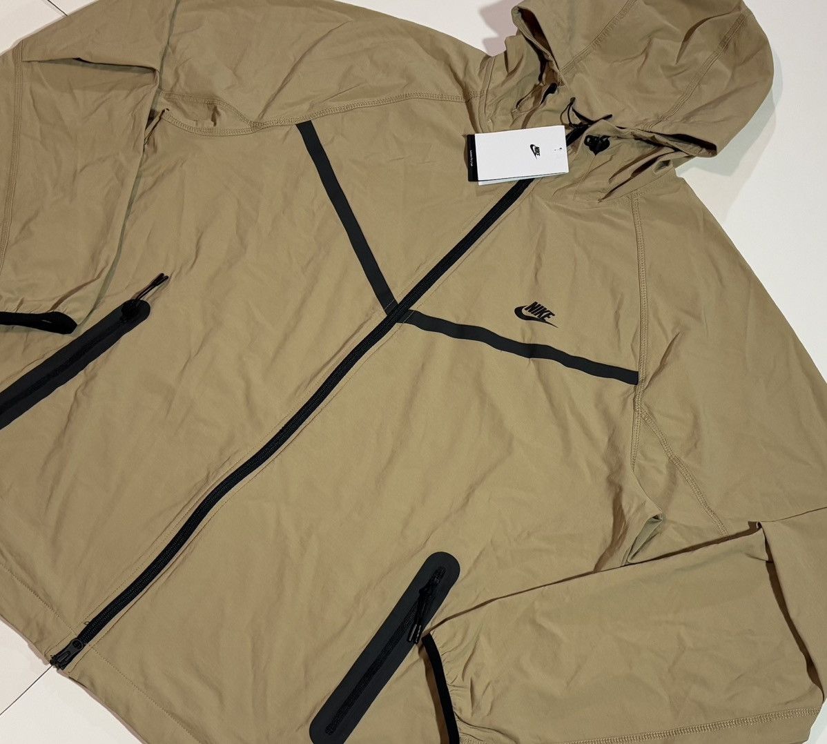 Other XLT Nike Tech Men's Woven Windrunner Jacket HM7151-297 Size US XL / EU 56 / 4 - 4 Thumbnail