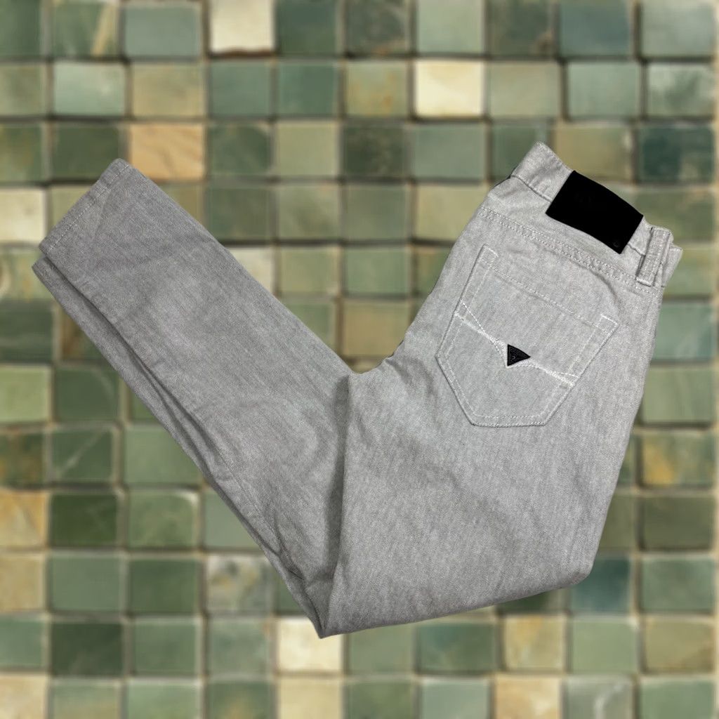 Guess GUESS Jeans Skinny FIT Men 29 x 30 Denim Gray White Vintage Distressed 5-Pocket Mens Regular Inseam 30 Rise Classic Slim Size US 29 - 1 Thumbnail