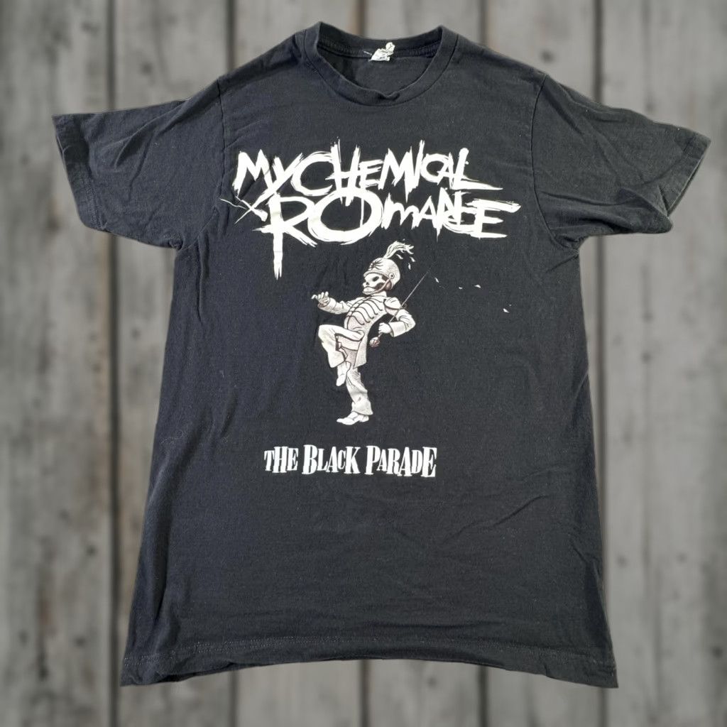 Vintage VINTAGE My Chemical Romance Band T-Shirt Men Small Black The Black Parade Punk Rock Music Tee Size US S / EU 44-46 / 1 - 1 Thumbnail