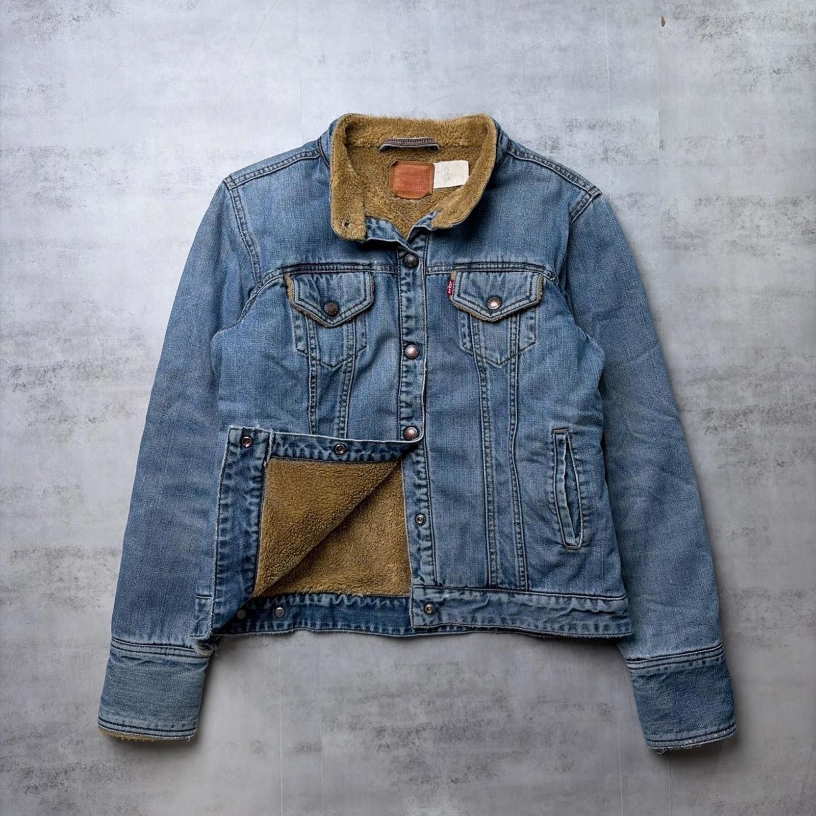 Levi's Vintage Blue Levi’s Sherpa Lined Denim Trucker Faux Jacket Size M / US 6-8 / IT 42-44 - 1 Thumbnail