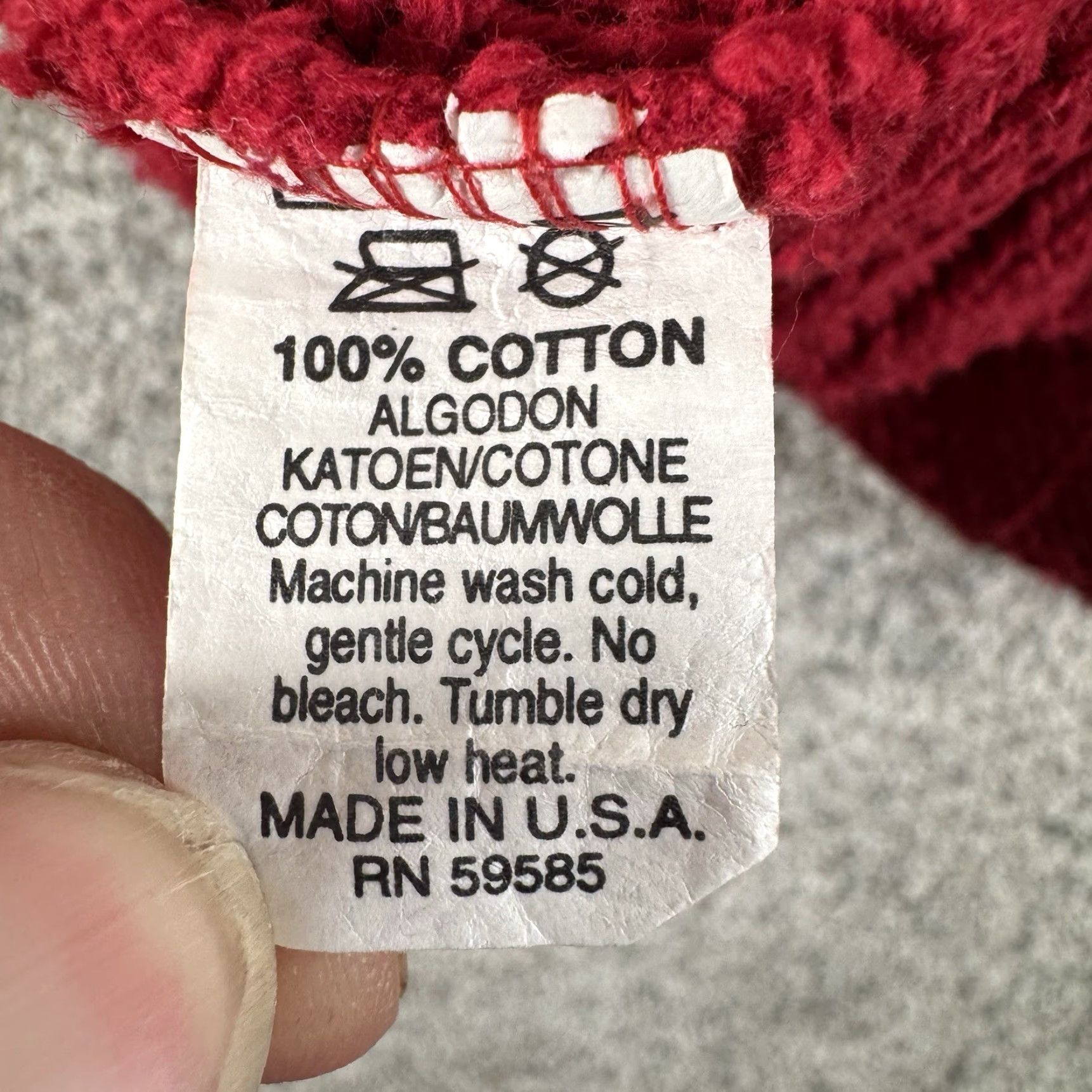 Vintage VINTAGE 90s Susquehanna Trail Outfitters Sweater Men S Oversized Knit Crew Neck Red Cotton Pullover Size US S / EU 44-46 / 1 - 7 Thumbnail
