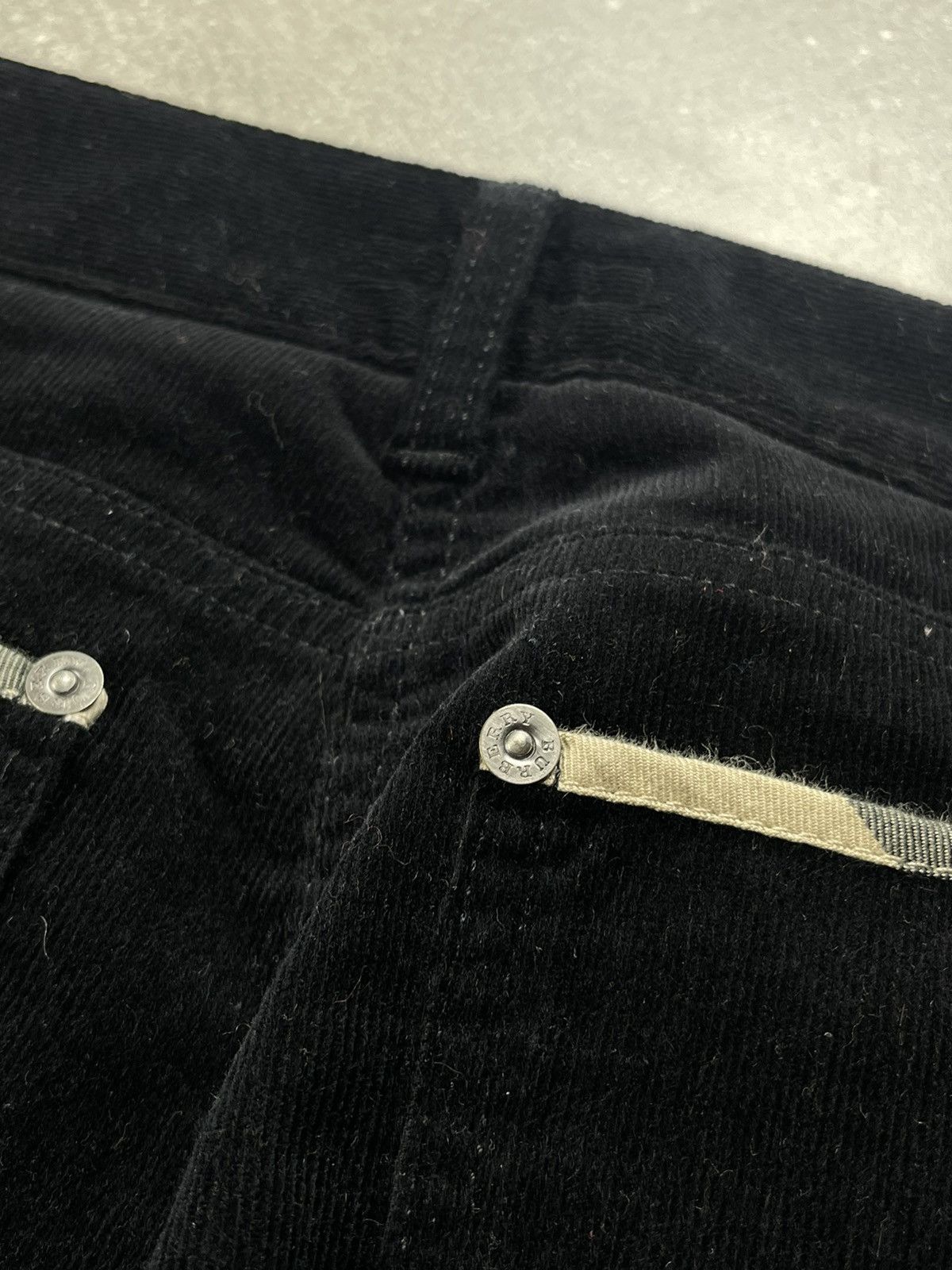 Burberry Burberry London Black Corduroy Cropped Pants Size 40" / US 18 - 5 Thumbnail