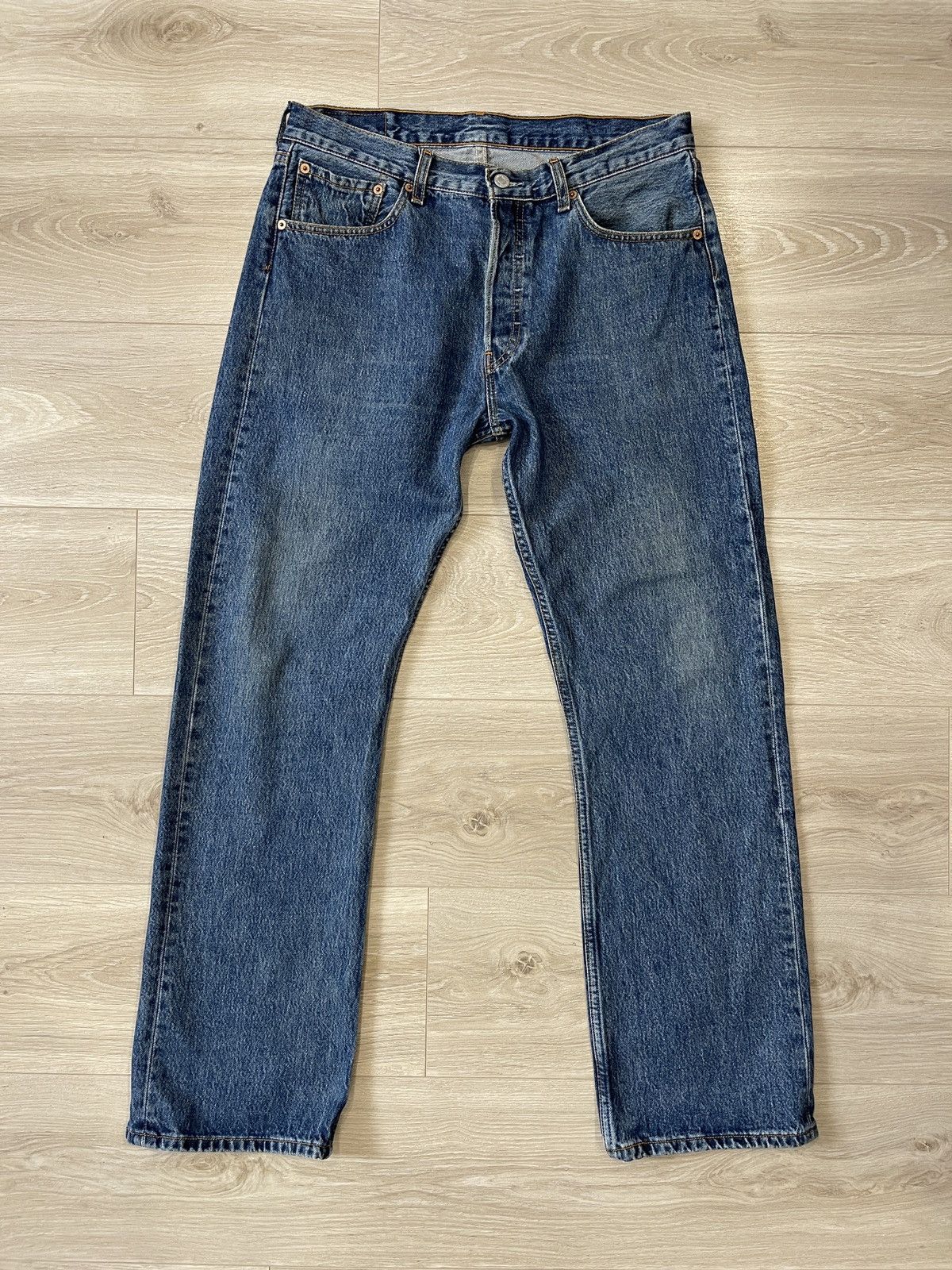 Levi's Vintage Levi’s 501 Original Fit Jeans Men’s W33 L30 Blue Size US 33 - 1 Thumbnail