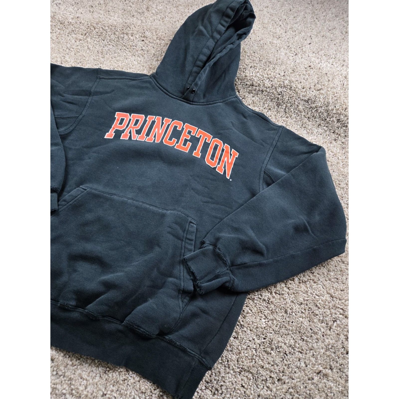 NCAA VINTAGE Princeton Tigers Hoodie Sweatshirt Mens Small Black NCAA Pullover Distressed Size US S / EU 44-46 / 1 - 2 Thumbnail