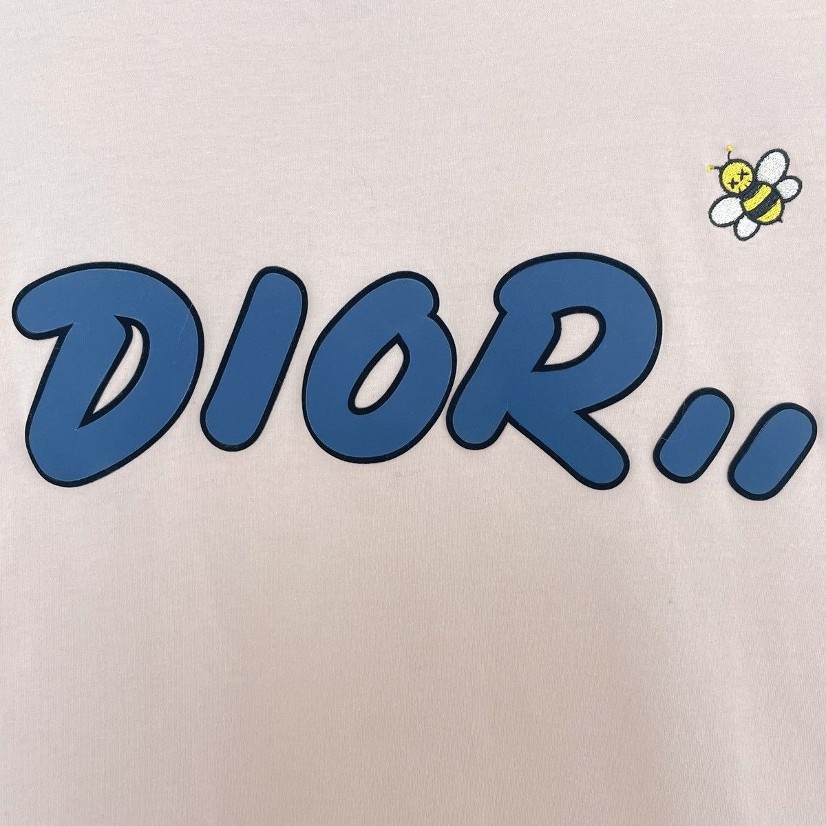Dior KAWS x DIOR Short Sleeve T-shirt K26WX Size XS / US 0-2 / IT 36-38 - 4 Thumbnail
