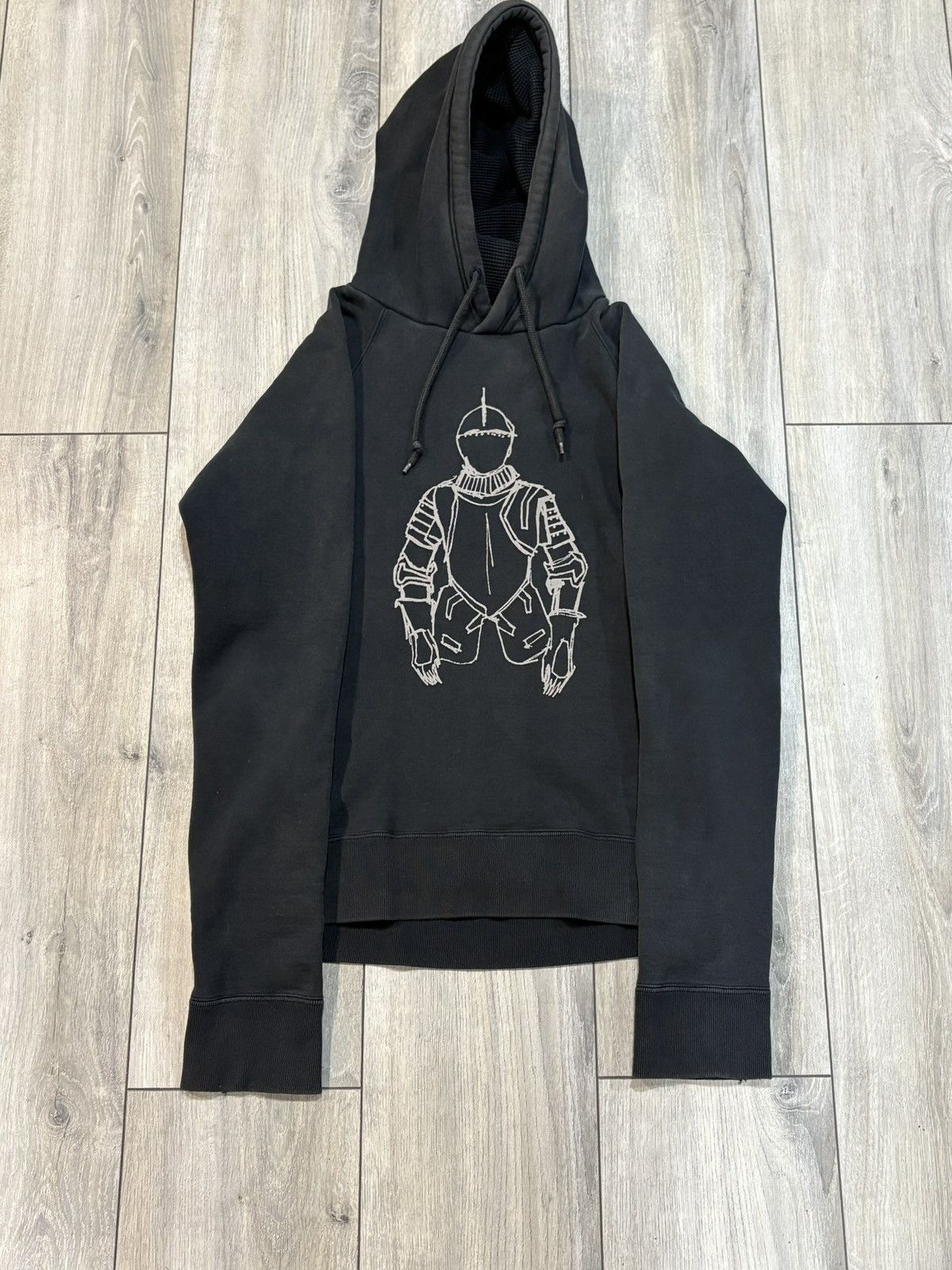 Number N Ine Number (n)ine Aw00 Knight Hoodie In Black