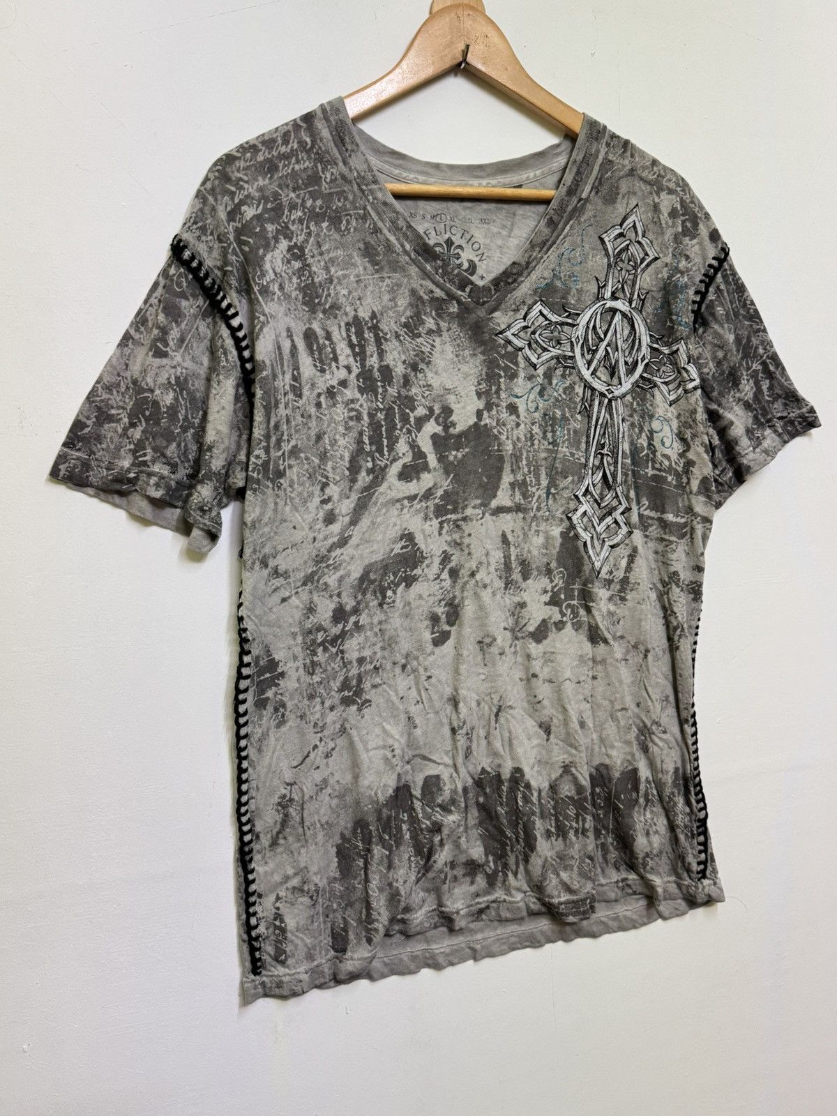 Affliction Rare Affliction Big Cross Wings Graphic Tee in Black Stitch Size US M / EU 48-50 / 2 - 3 Thumbnail