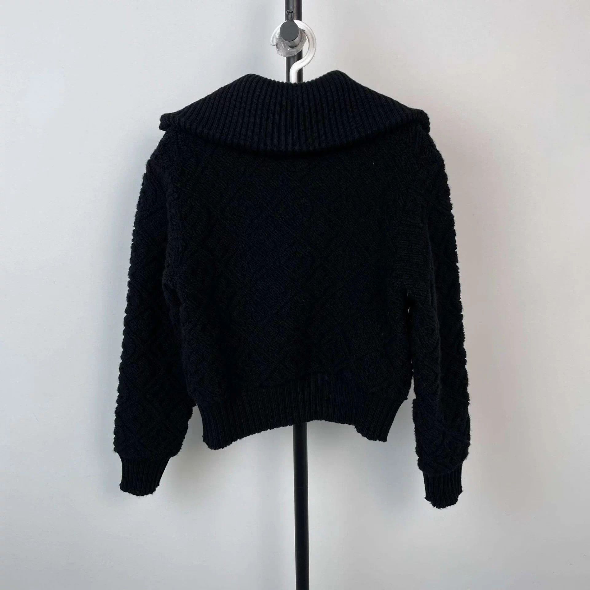 Louis Vuitton Louis Vuitton knit zip jacket S black Size S / US 4 / IT 40 - 2 Thumbnail