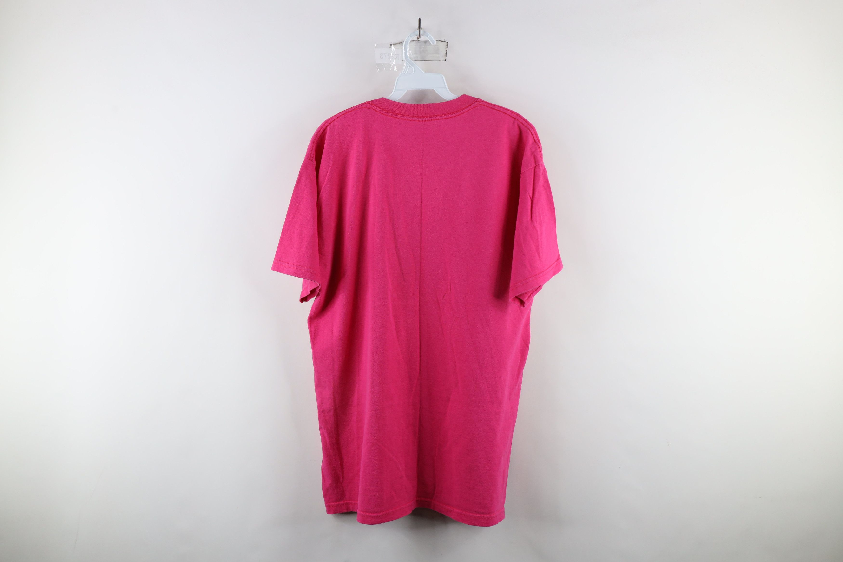 Vintage Vintage 90s Hockey Players Wear Pink Shot Sleeve T-Shirt Size US L / EU 52-54 / 3 - 8 Thumbnail