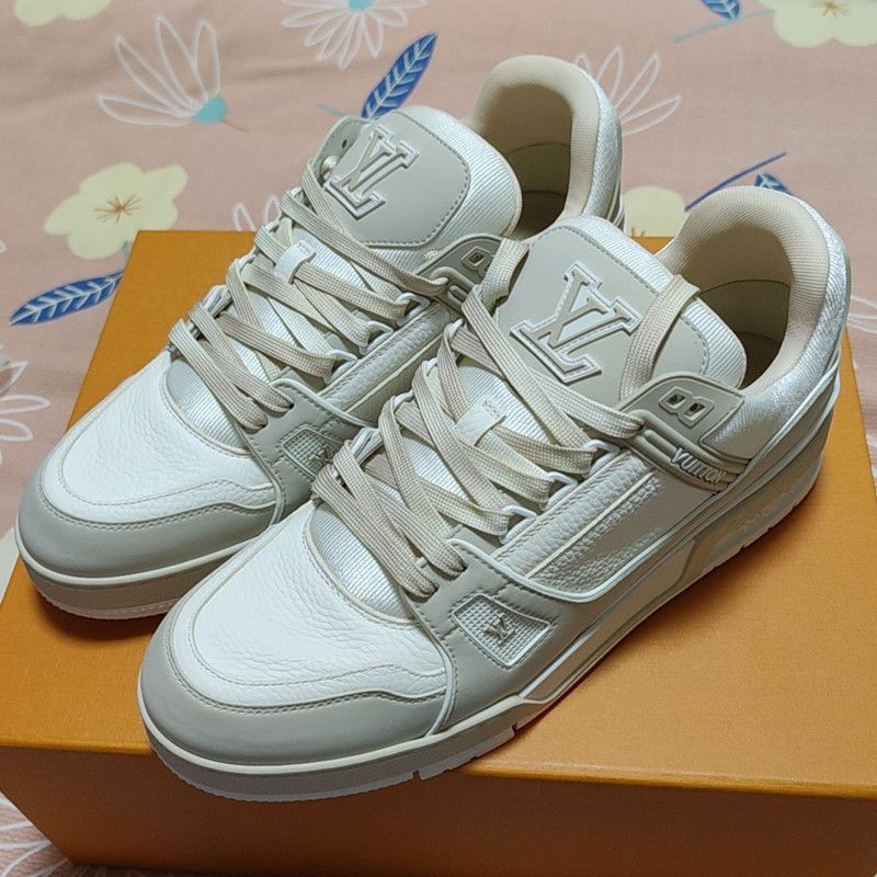 Louis Vuitton Louis Vuitton Trainer Low Top Sneakers in Light Green -2508 Size US 8.5 / EU 41-42 - 1 Thumbnail