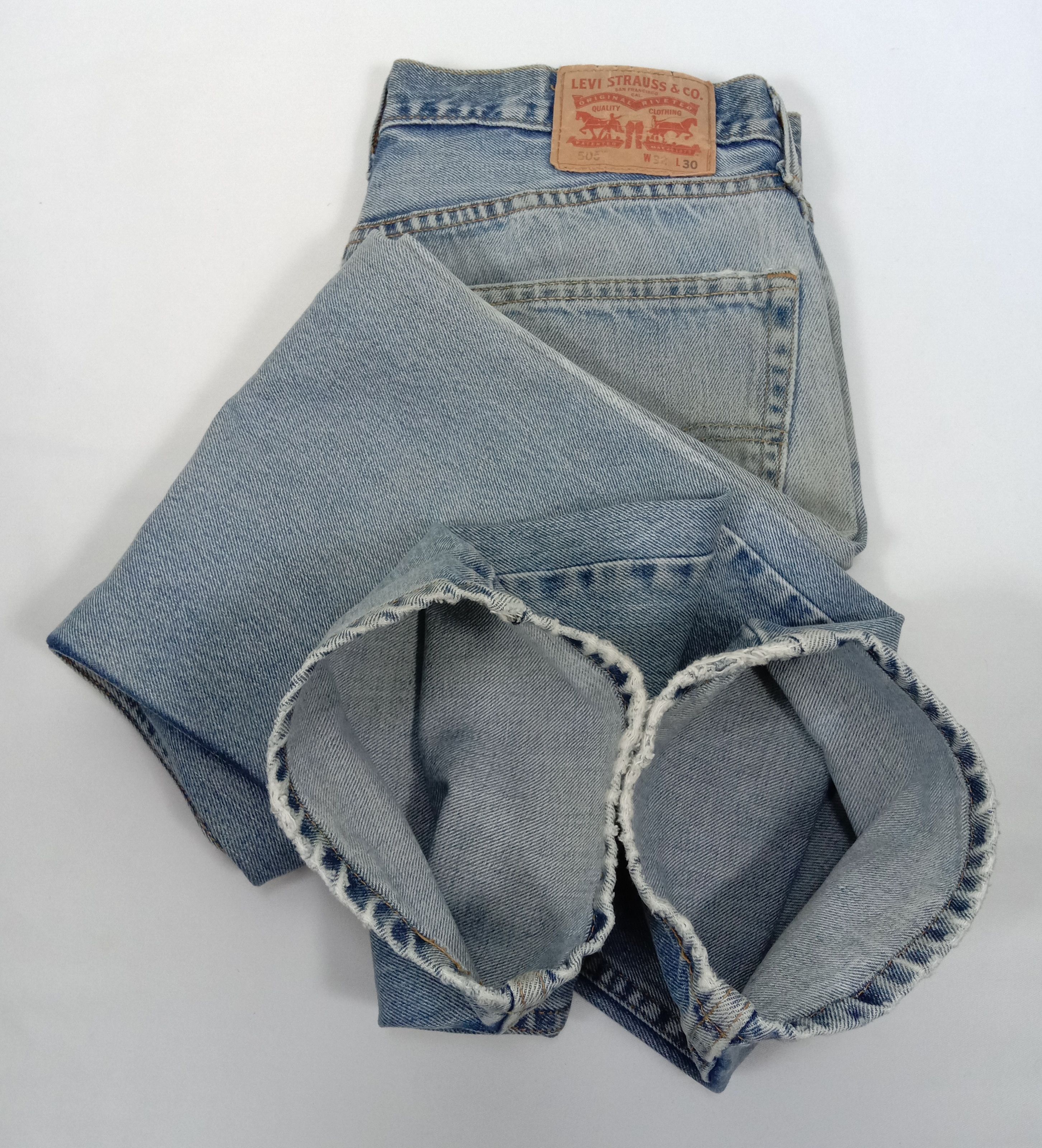 Levi's Vintage Levi's 505 Light Wash Jeans Distressed Denim Size US 32 / EU 48 - 16 Thumbnail