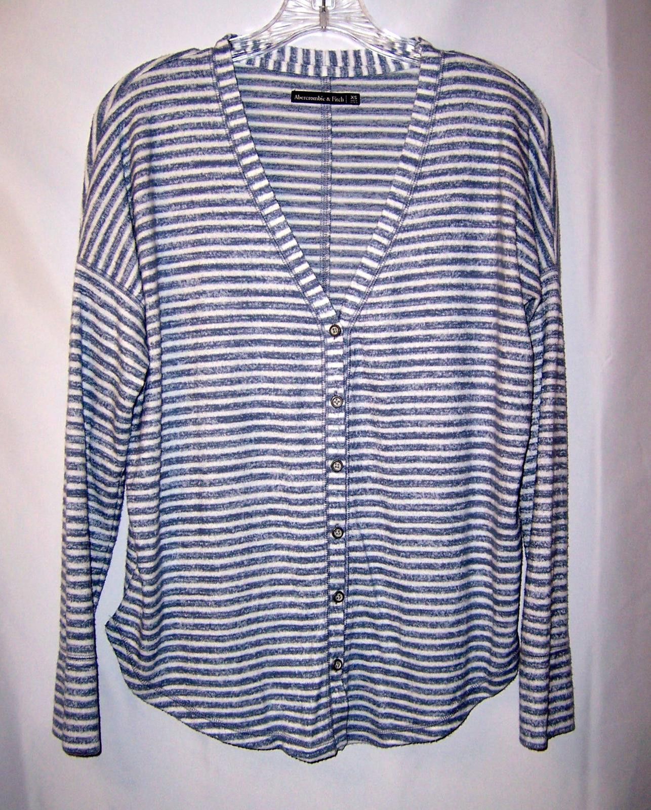 Abercrombie & Fitch Abercrombie & Fitch Striped Button-Front Top Blue/White - XS Size XS / US 0-2 / IT 36-38 - 1 Thumbnail