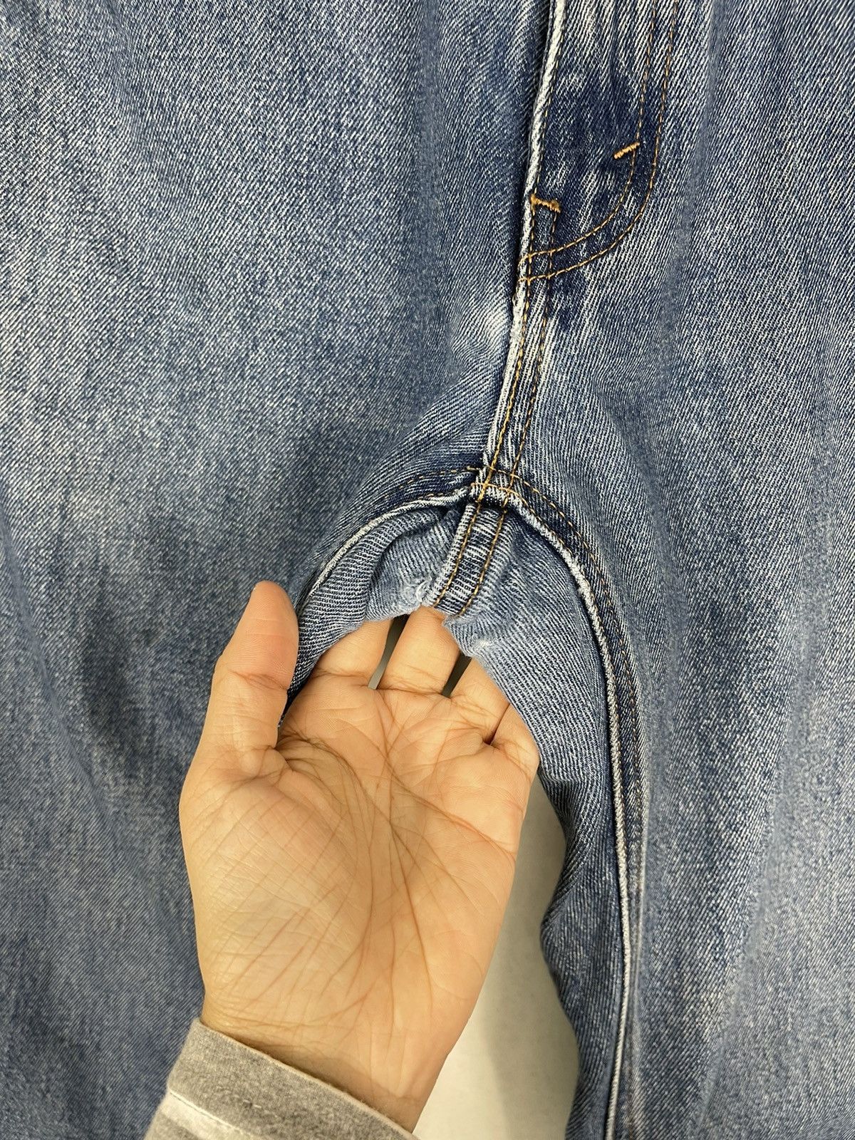 Levi's Levis 541 Faded Blue Zipper Fly Jeans Size US 32 / EU 48 - 9 Thumbnail