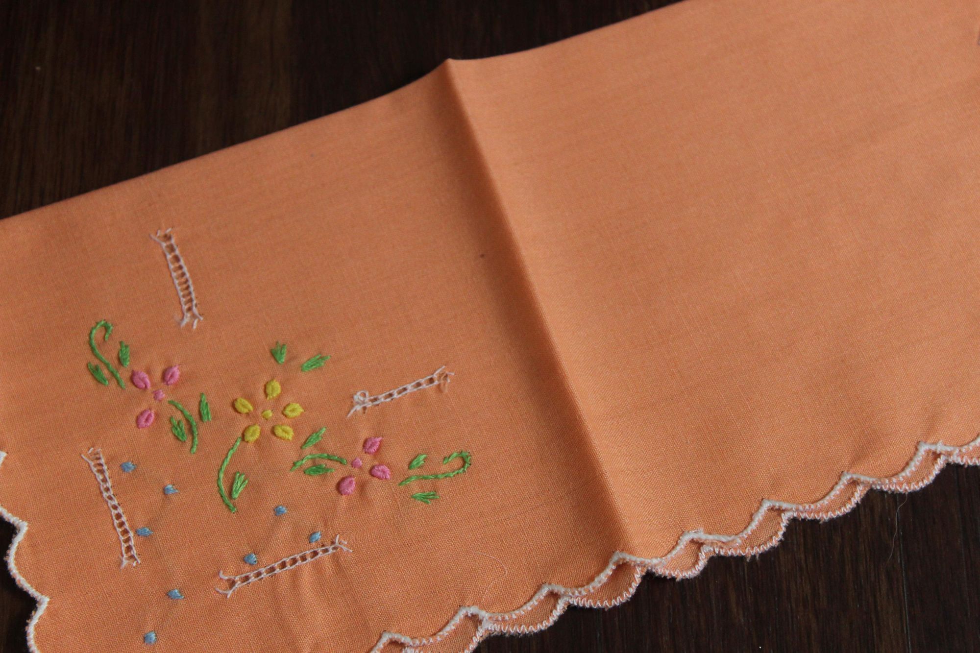Vintage Vintage Handkerchief, Orange Cotton with Floral Embroidered Size ONE SIZE - 4 Thumbnail